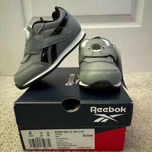 NWT Reebok Royal Classic Jog 2 Koala Sneakers, Gray & Black, Toddler 6